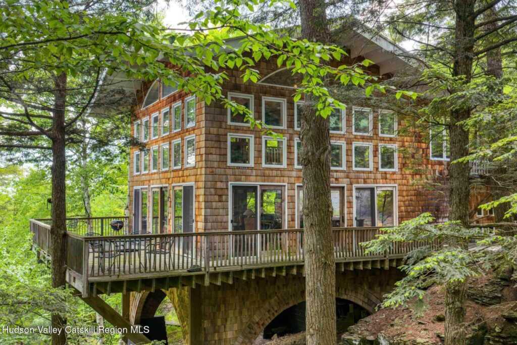 639 Saugerties Road, Woodstock, NY 12498