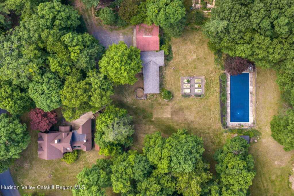60 Boggs Hill Road, Woodstock, NY 12498 - Photo 4 of 50