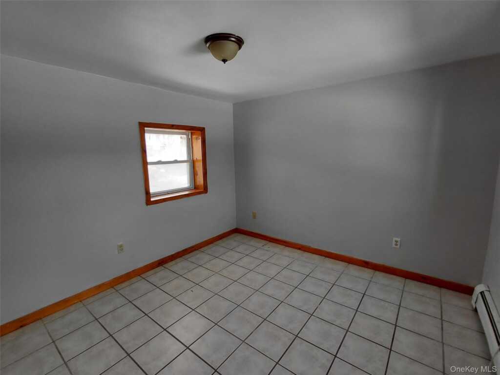 2095 Ulster Avenue, Unit #9, Kingston, NY 12449 - Photo 4 of 6