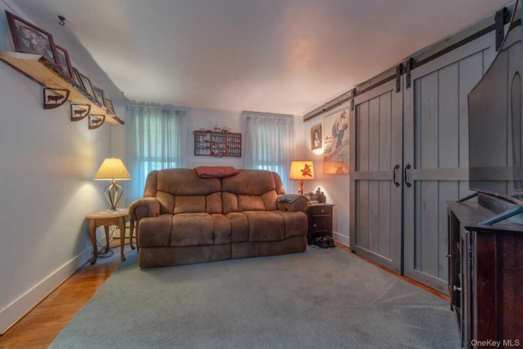 542 Blue Mountain Road, Saugerties, NY 12477 - Photo 20 of 44