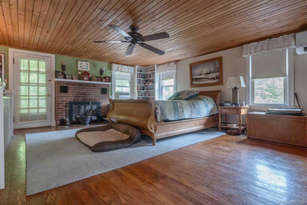 542 Blue Mountain Road, Saugerties, NY 12477 - Photo 28 of 44