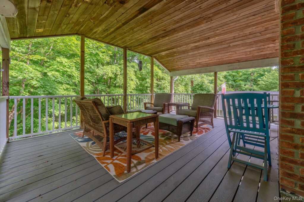 542 Blue Mountain Road, Saugerties, NY 12477 - Photo 32 of 44