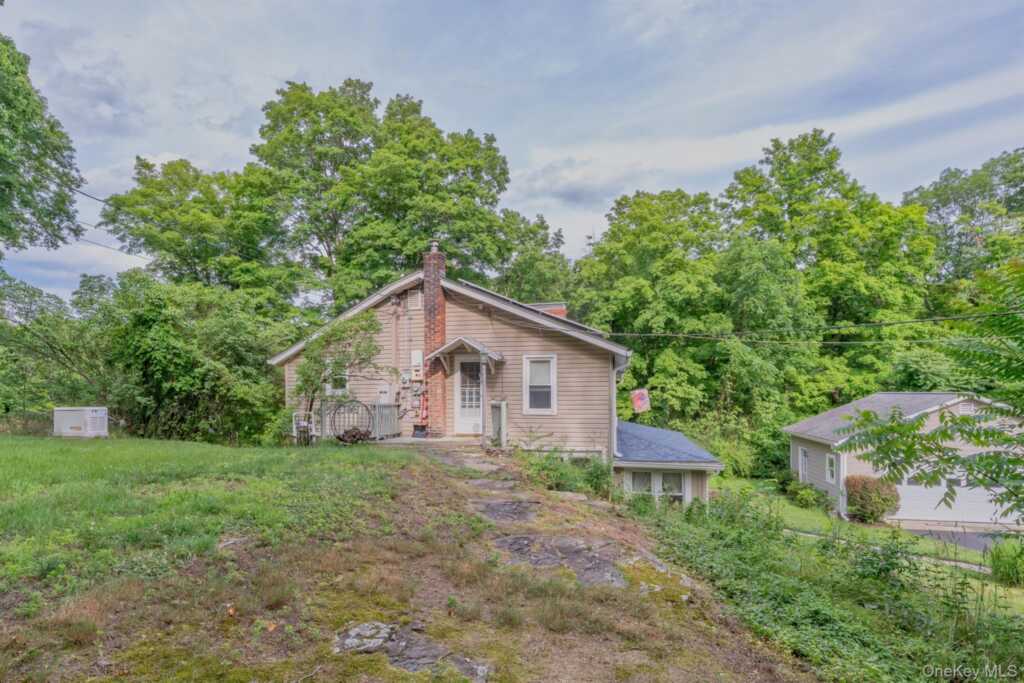 542 Blue Mountain Road, Saugerties, NY 12477 - Photo 38 of 44