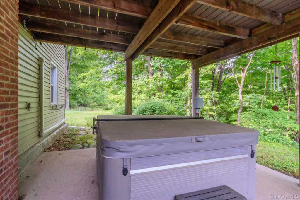 542 Blue Mountain Road, Saugerties, NY 12477 - Photo 42 of 44