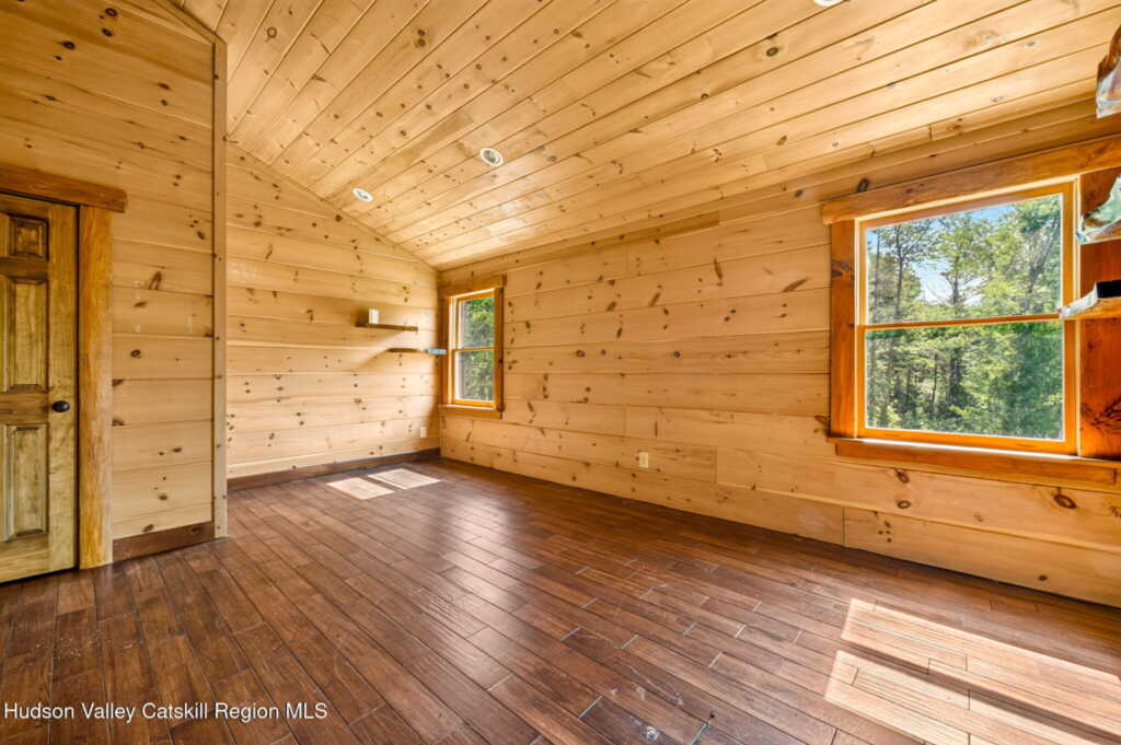 1355 New York 212, Saugerties, NY 12477 - Photo 20 of 33