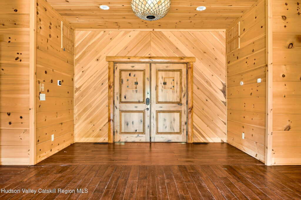 1355 New York 212, Saugerties, NY 12477 - Photo 5 of 33