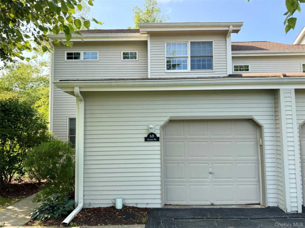 68 Rosemary Way, Rhinebeck, NY 12572 - Photo 2 of 18