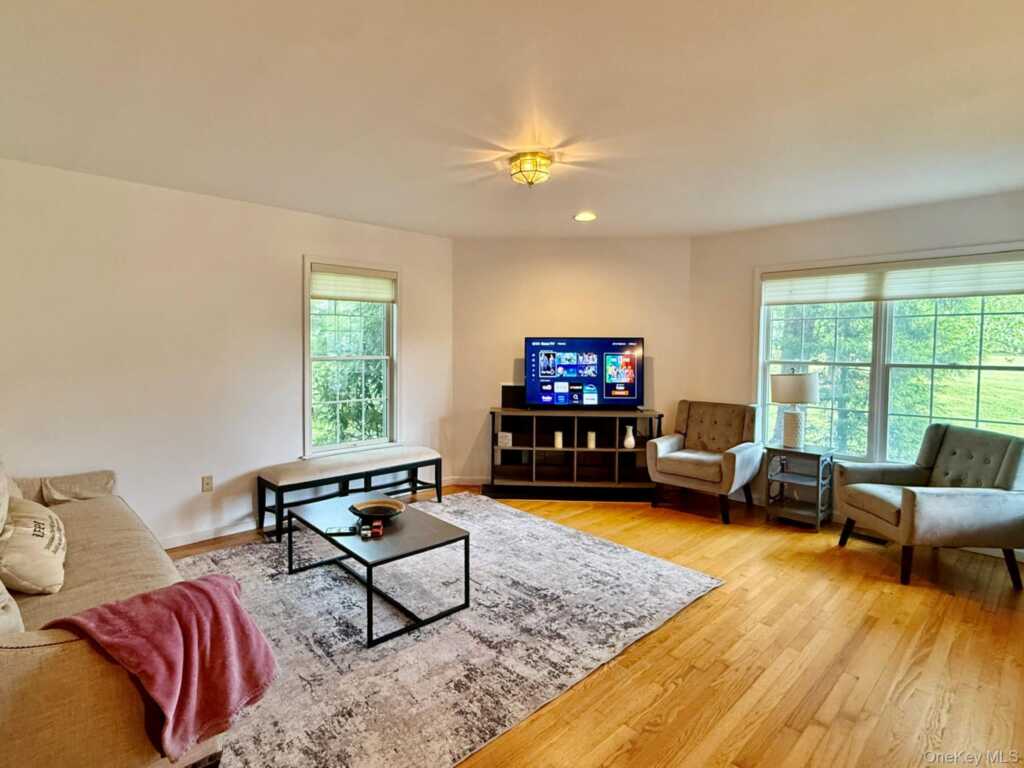 68 Rosemary Way, Rhinebeck, NY 12572 - Photo 5 of 18