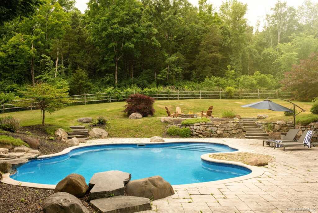 28 Crimson Hill Road, Rhinebeck, NY 12572 - Photo 2 of 24