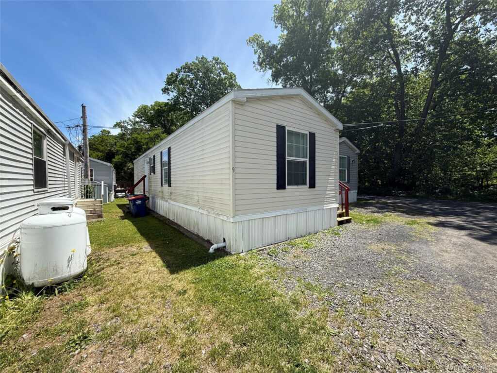 701 Sawkill Road, Unit #9, Kingston, NY 12401 - Photo 2 of 3