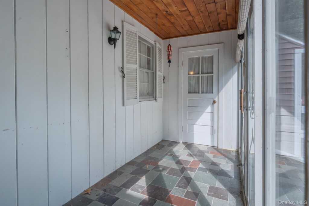 8 Carroll Street, Rosendale, NY 12486 - Photo 34 of 41