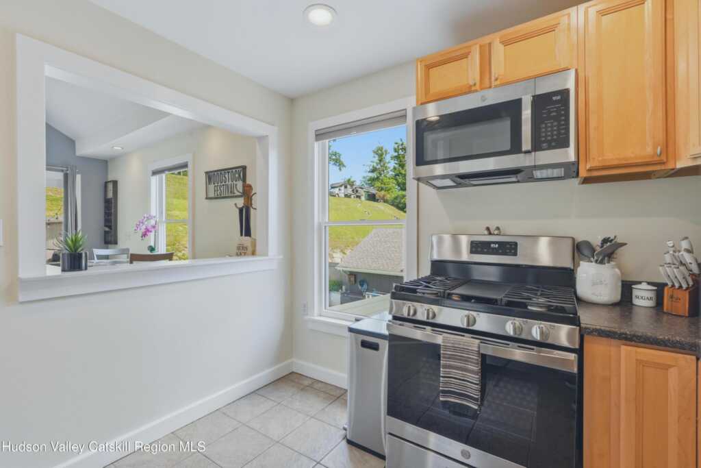 28 Railroad Avenue, Saugerties, NY 12477 - Photo 26 of 40