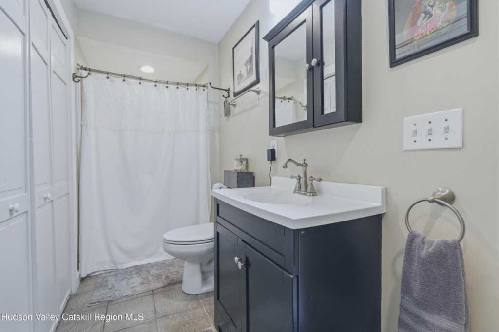 28 Railroad Avenue, Saugerties, NY 12477 - Photo 9 of 40