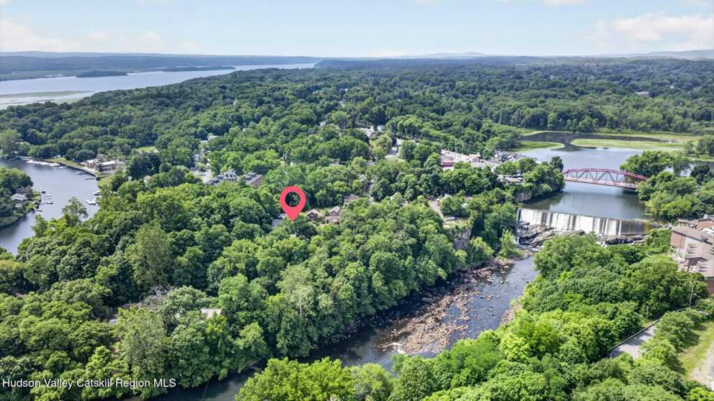 2 Cantines Island Lane, Saugerties, NY 12477 - Photo 2 of 33