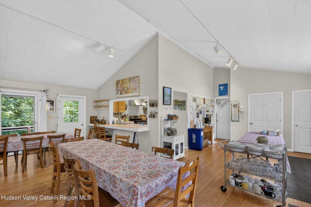2 Cantines Island Lane, Saugerties, NY 12477 - Photo 26 of 33