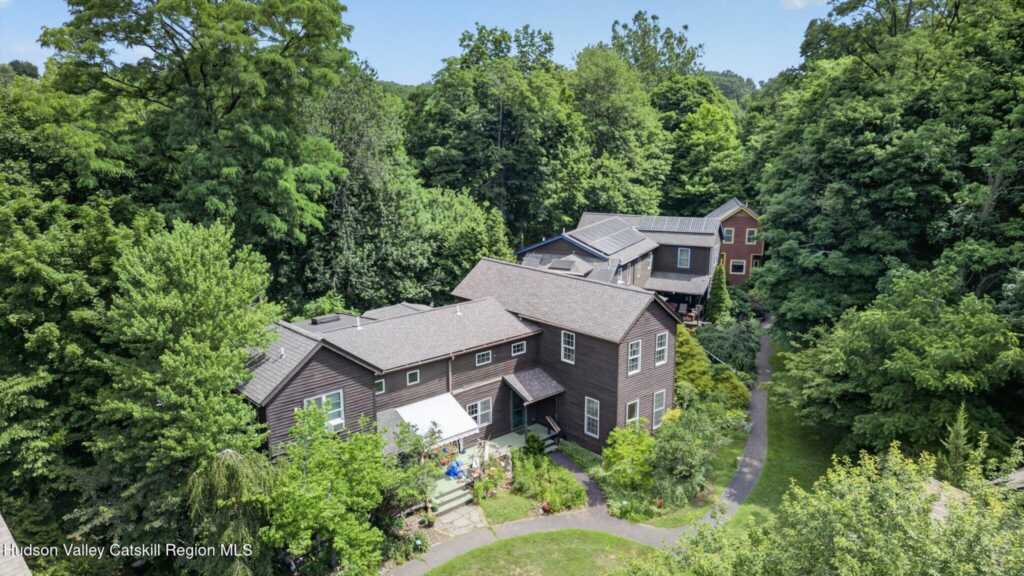2 Cantines Island Lane, Saugerties, NY 12477 - Photo 32 of 33