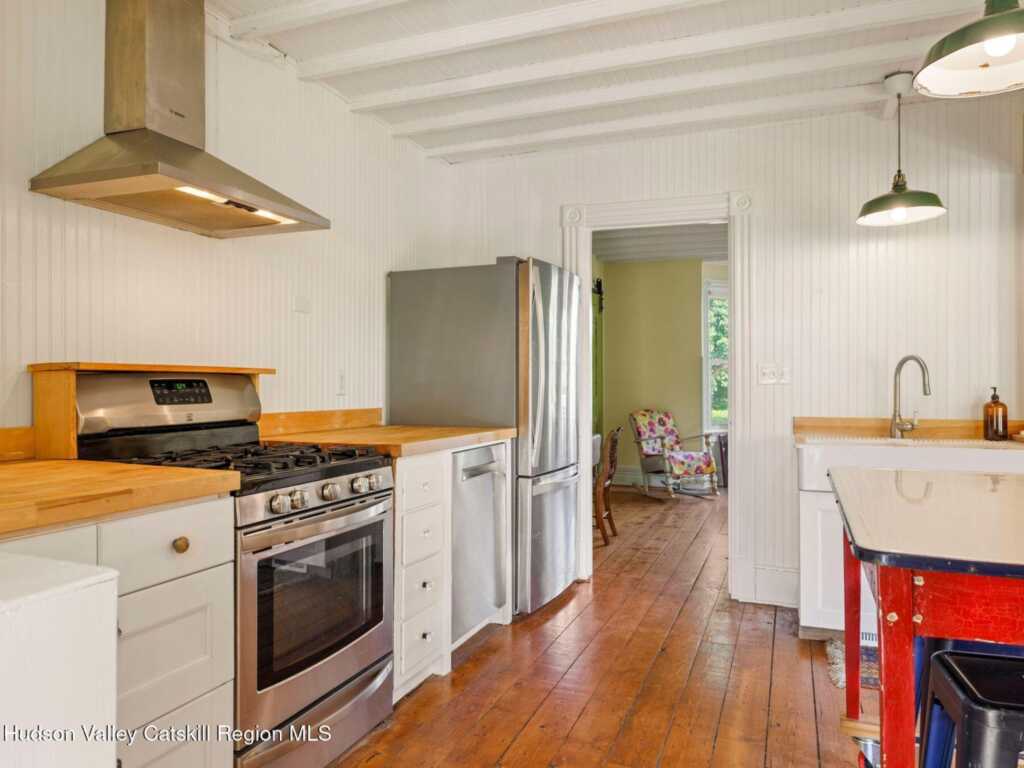 3506 Main St, Stone Ridge, NY 12484 - Photo 22 of 50