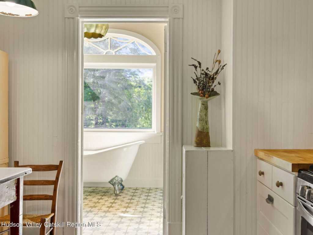 3506 Main St, Stone Ridge, NY 12484 - Photo 24 of 50