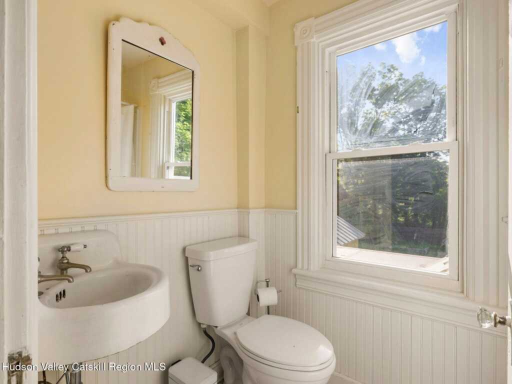 3506 Main St, Stone Ridge, NY 12484 - Photo 34 of 50