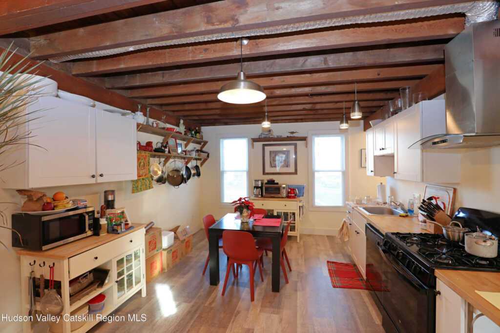 353 Washington Avenue, Kingston, NY 12401 - Photo 5 of 21