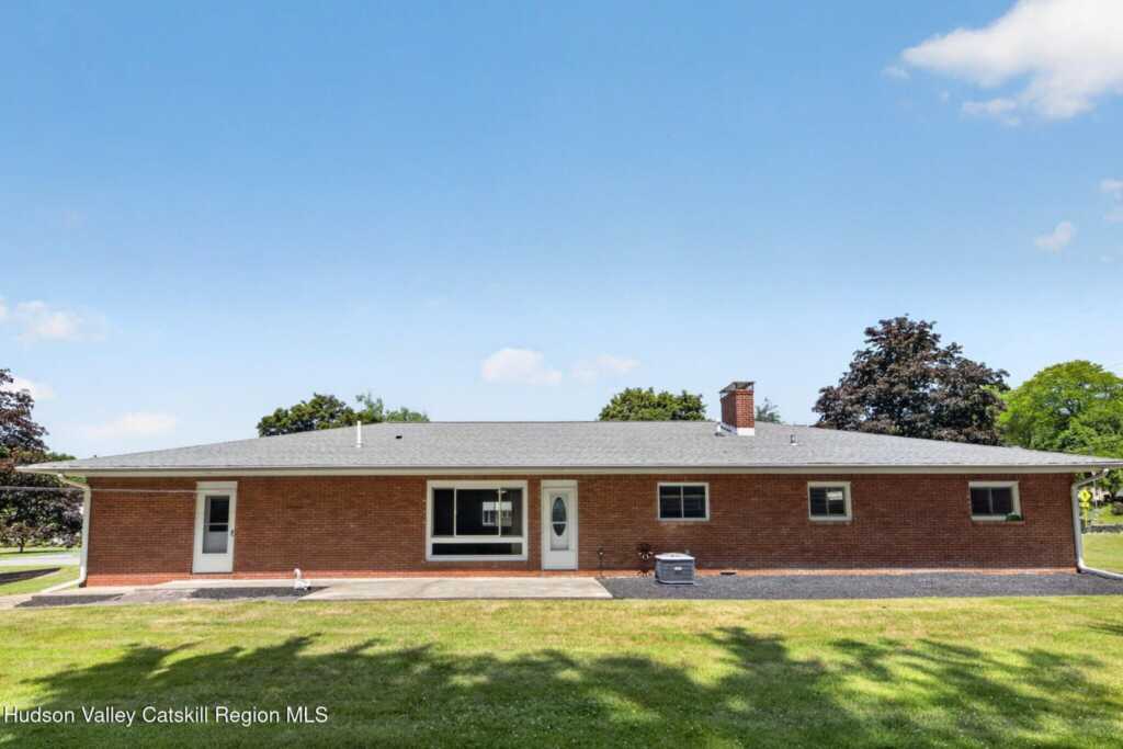67 Finger Street, Saugerties, NY 12477 - Photo 3 of 28