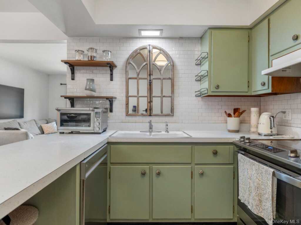 30 Prospect Street, New Paltz, NY 12561 - Photo 8 of 44