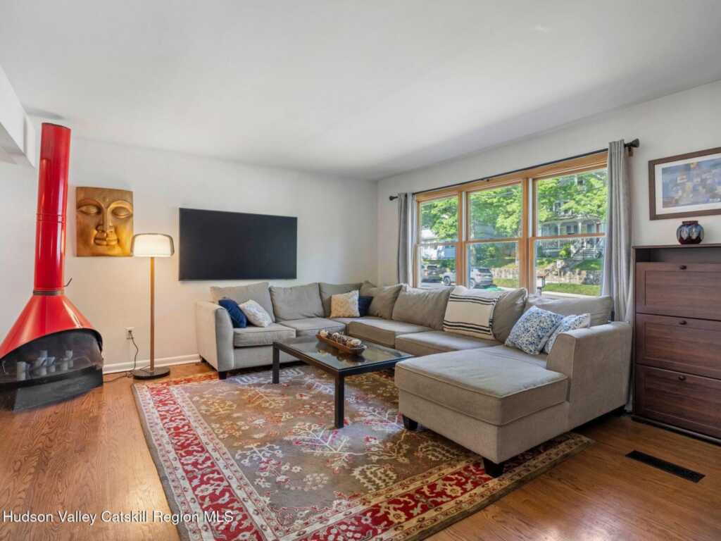 30 Prospect Street, New Paltz, NY 12561 - Photo 5 of 43