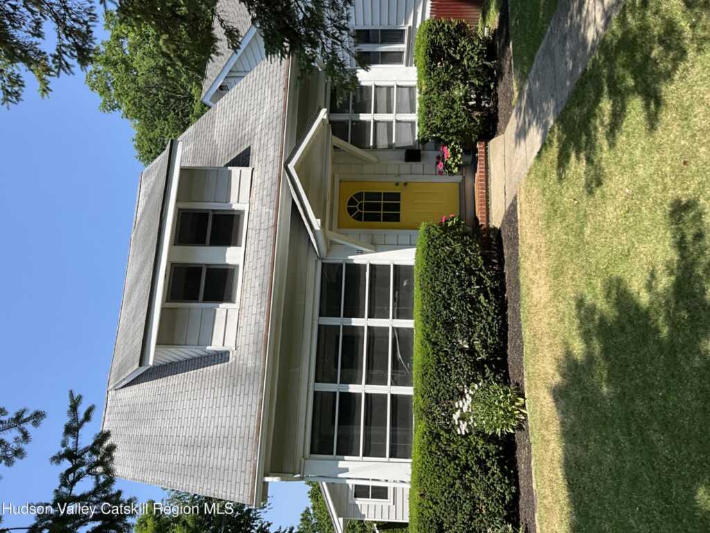 11 Manheim Boulevard, New Paltz, NY 12561