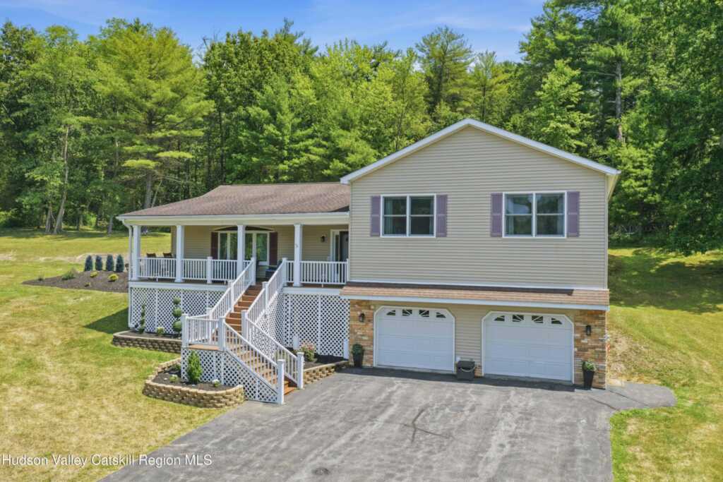 588 Linderman Avenue, Kingston, NY 12401