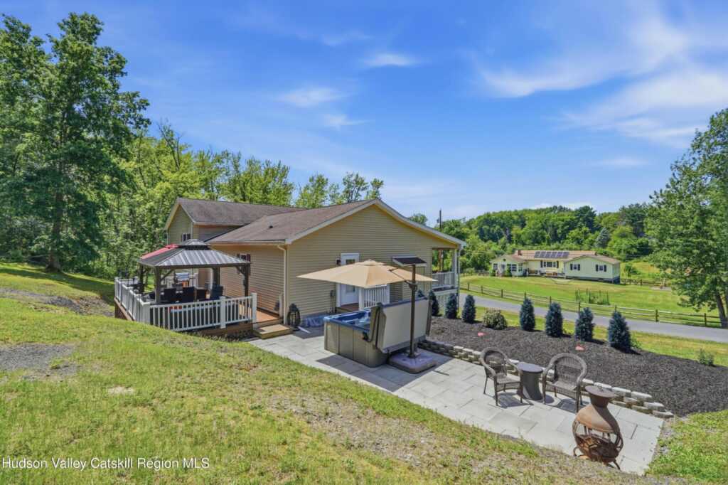 588 Linderman Avenue, Kingston, NY 12401 - Photo 36 of 45