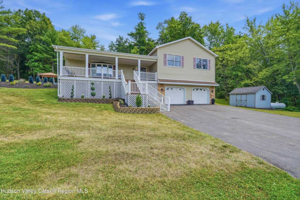 588 Linderman Avenue, Kingston, NY 12401 - Photo 39 of 45