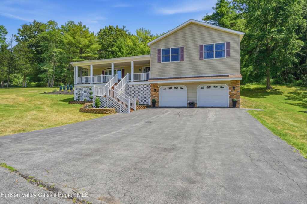 588 Linderman Avenue, Kingston, NY 12401 - Photo 40 of 45