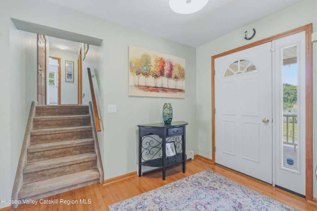 588 Linderman Avenue, Kingston, NY 12401 - Photo 6 of 45