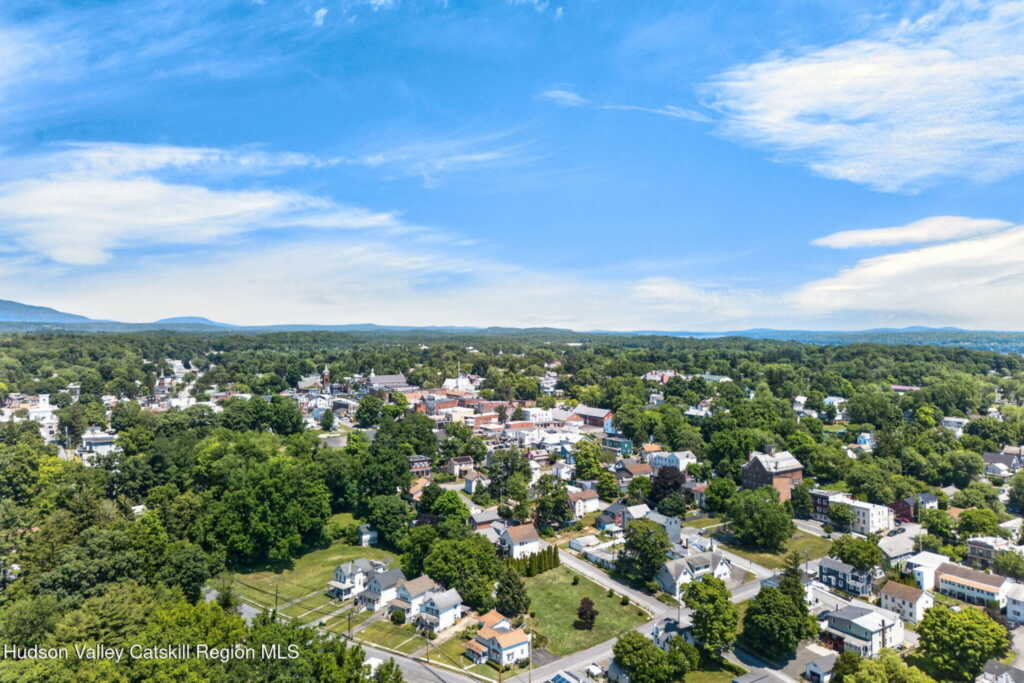 101 Bridge Street, Saugerties, NY 12477 - Photo 27 of 28