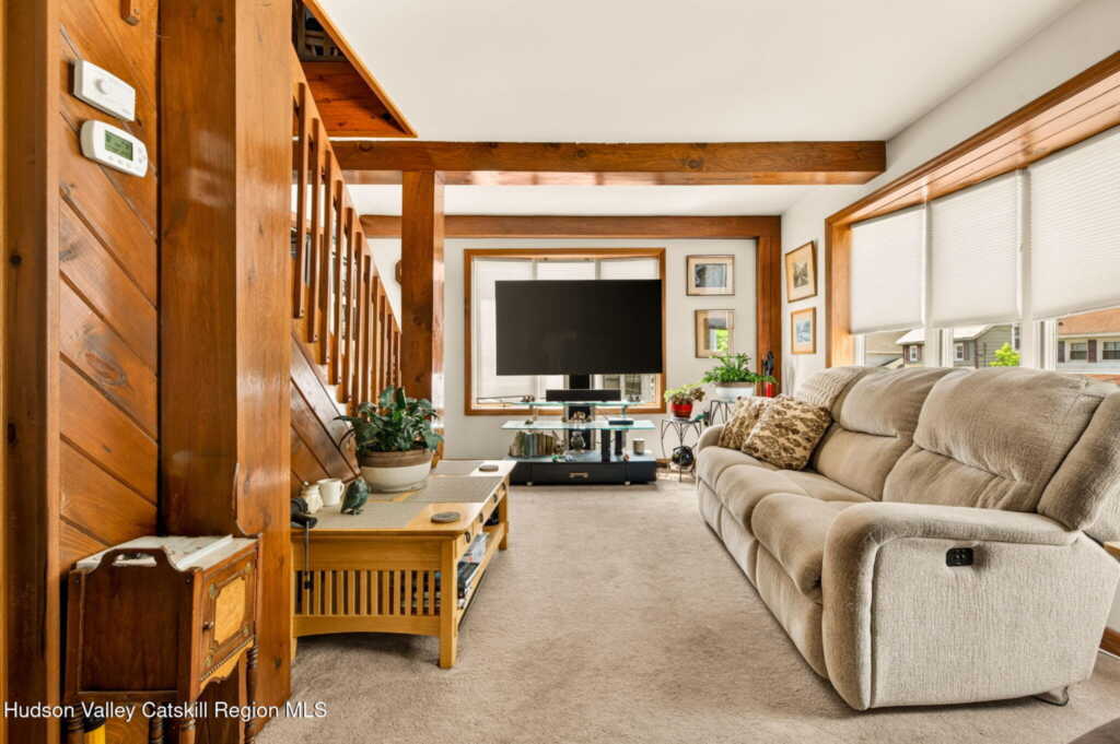 101 Bridge Street, Saugerties, NY 12477 - Photo 6 of 28