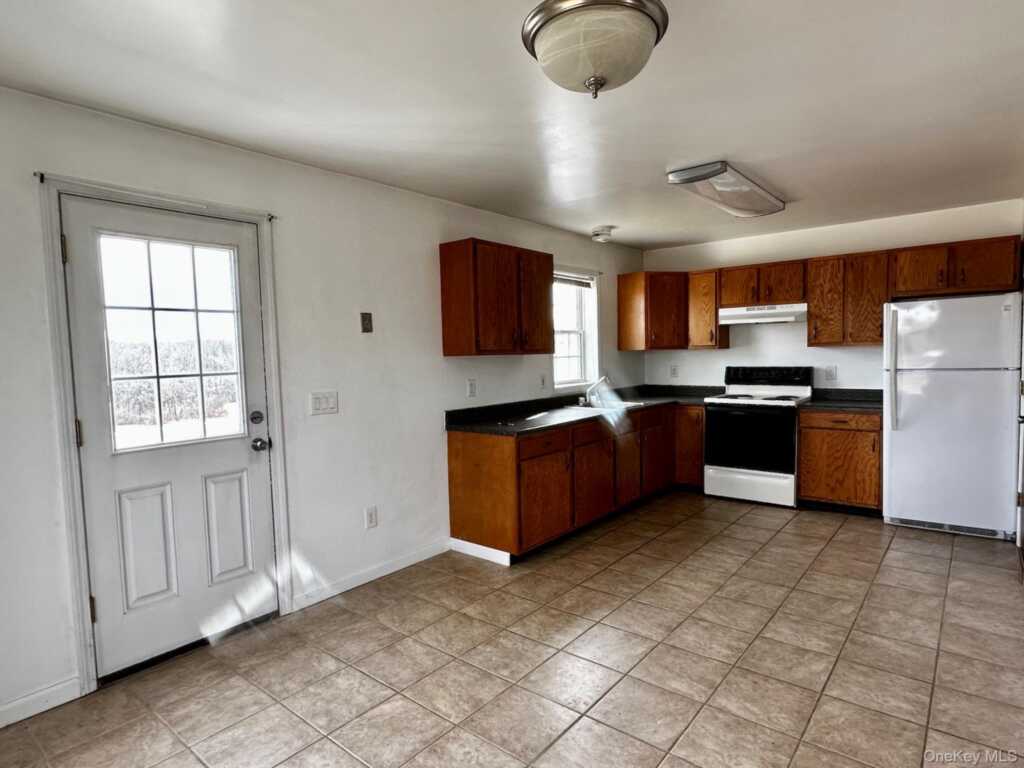 376 Route 32, Unit #1, New Paltz, NY 12561 - Photo 2 of 16