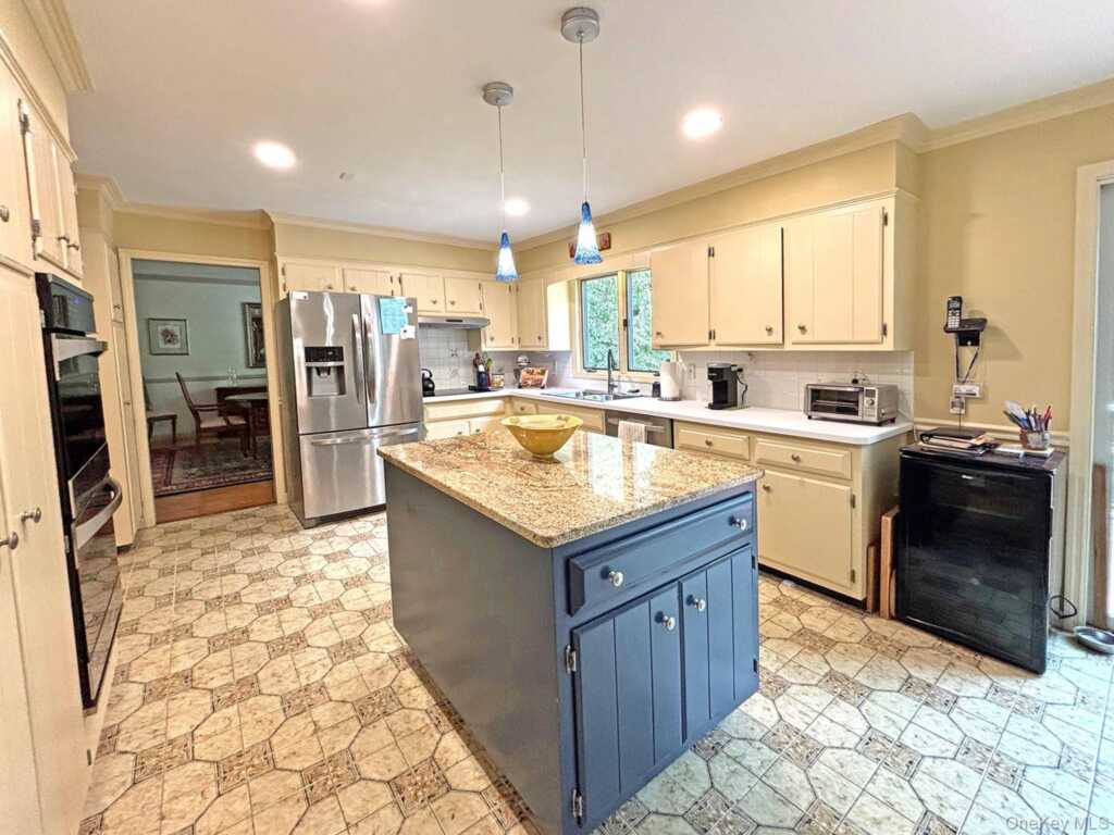 24 Ryan Drive, Hurley, NY 12491 - Photo 17 of 47
