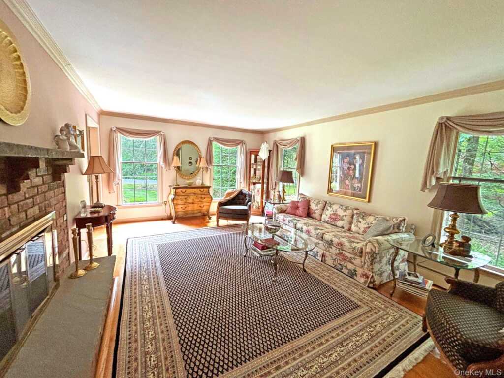24 Ryan Drive, Hurley, NY 12491 - Photo 8 of 47