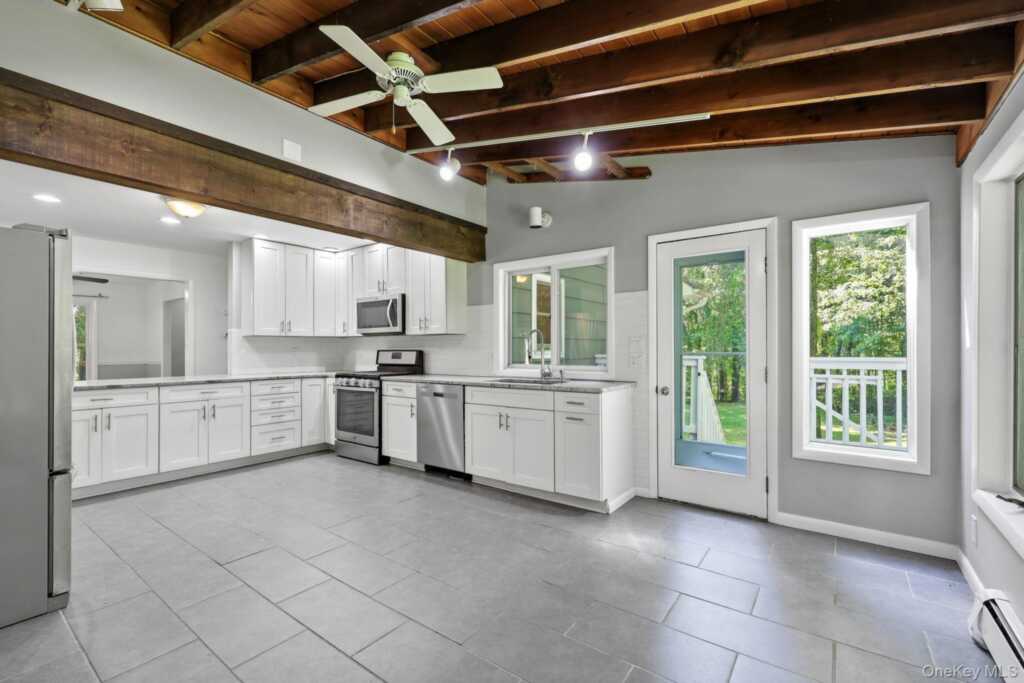 3 Dogwood Hollow, New Paltz, NY 12561 - Photo 10 of 31
