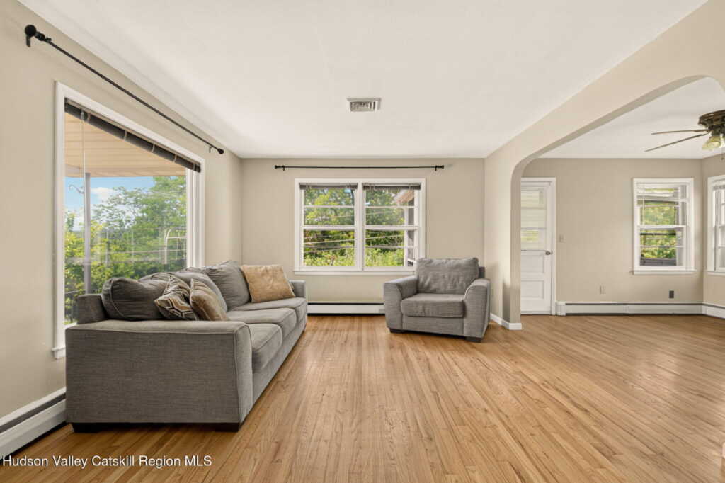 114 Latham Circle, Saugerties, NY 12477 - Photo 4 of 28