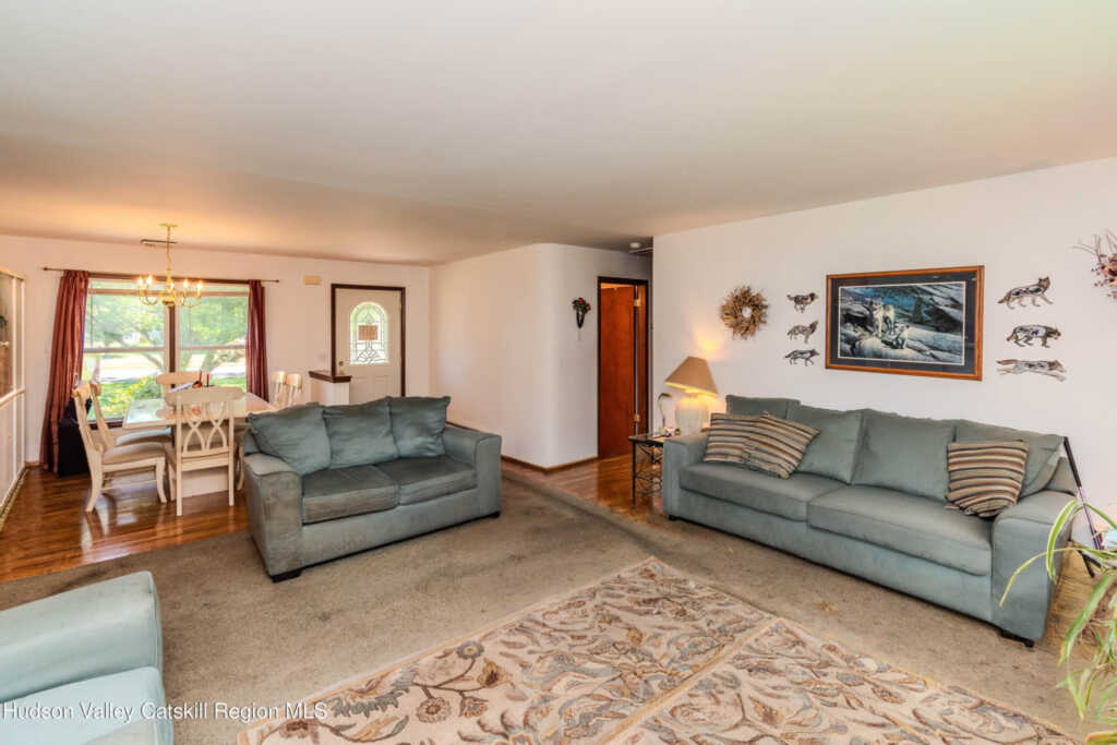 31 Josephs Drive, Saugerties, NY 12477 - Photo 8 of 32