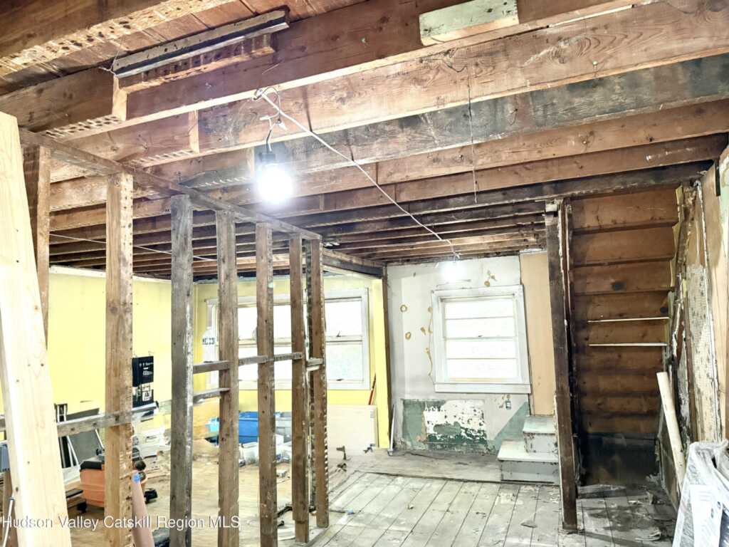 185 Pierpont Street, Kingston, NY 12401 - Photo 10 of 13