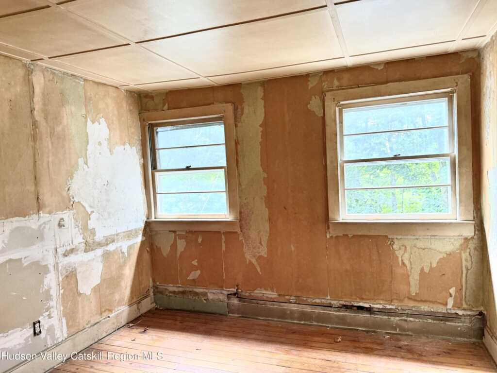 185 Pierpont Street, Kingston, NY 12401 - Photo 12 of 13