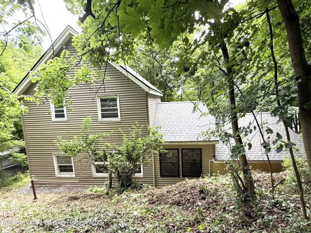 185 Pierpont Street, Kingston, NY 12401 - Photo 6 of 13