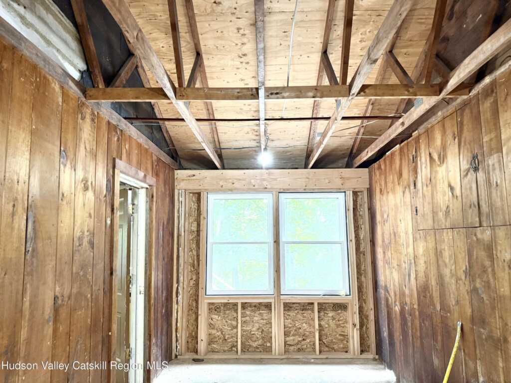 185 Pierpont Street, Kingston, NY 12401 - Photo 8 of 13