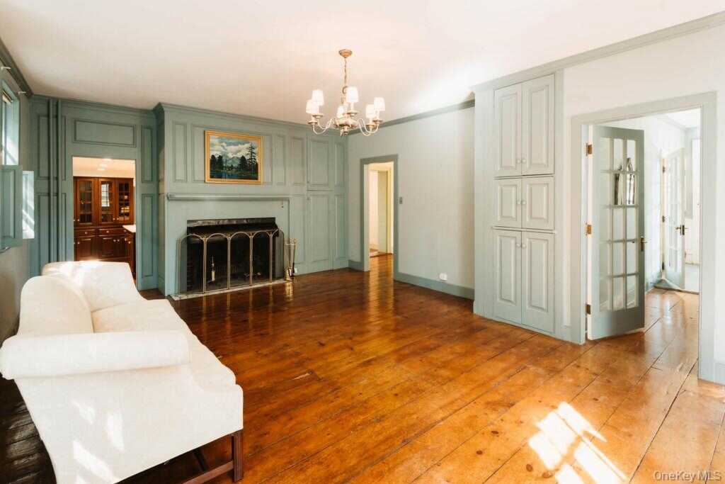 59 Hill Street, Saugerties, NY 12477 - Photo 10 of 41