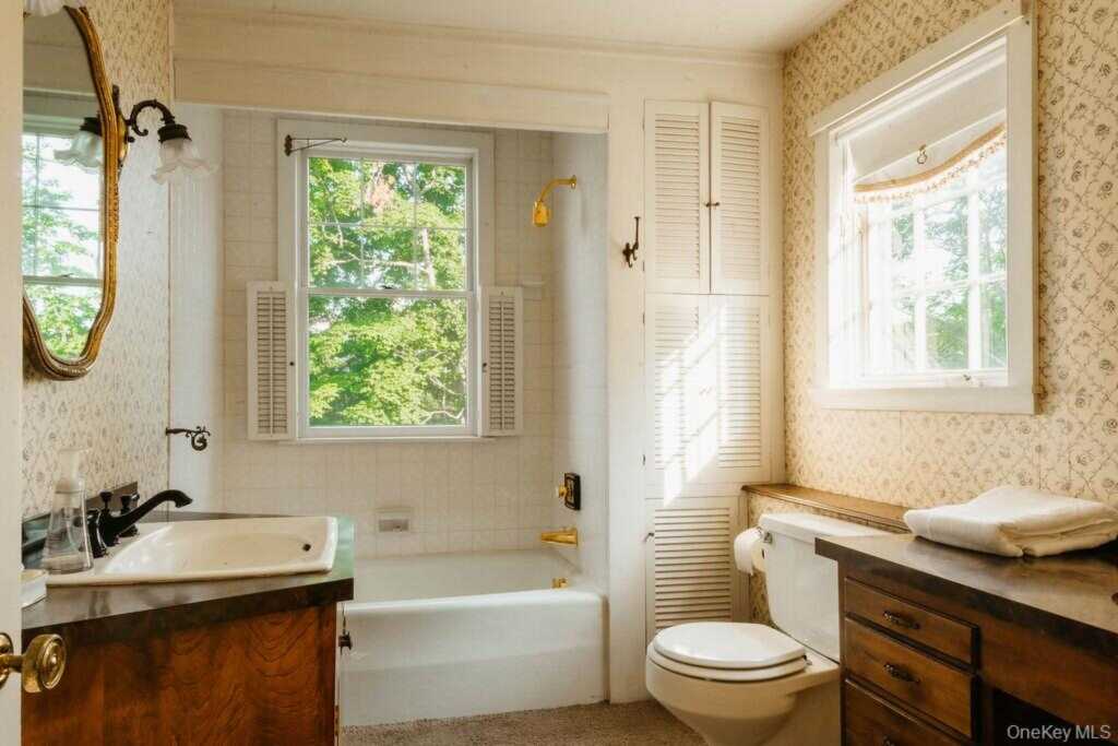 59 Hill Street, Saugerties, NY 12477 - Photo 25 of 41