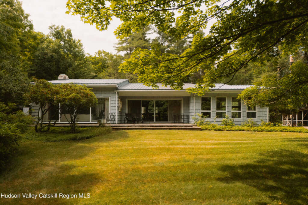 297-299 Ohayo Mountain Road, Woodstock, NY 12498