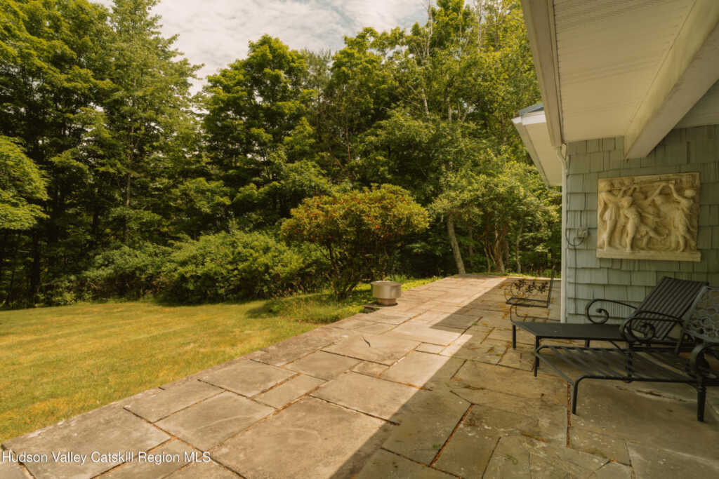 297-299 Ohayo Mountain Road, Woodstock, NY 12498 - Photo 42 of 46