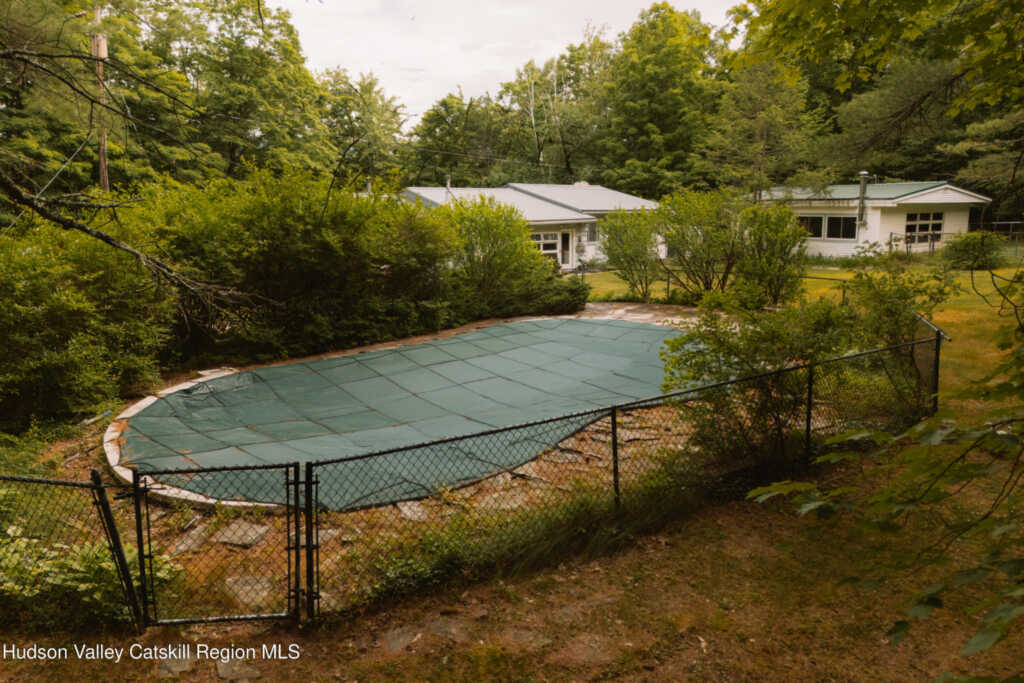 297-299 Ohayo Mountain Road, Woodstock, NY 12498 - Photo 44 of 46